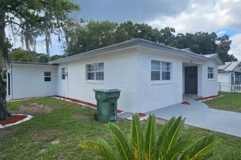House in Palatka, Florida 4 bedrooms, 133.78 sq.m. № 1885360 - photo 6