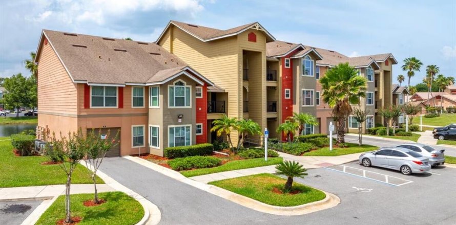 Condominio en Kissimmee, Florida, 2 dormitorios № 2224650