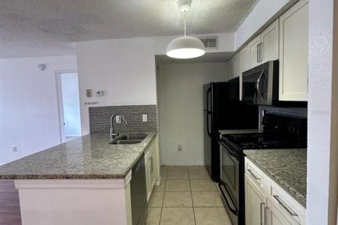 Condominio en alquiler en Kissimmee, Florida, 2 dormitorios, 95.32 m2 № 2224650 - foto 6