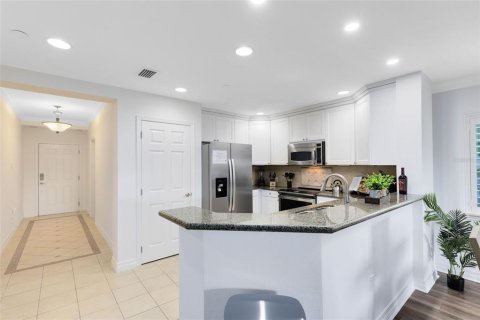 Condo in Kissimmee, Florida, 3 bedrooms  № 2266895 - photo 7
