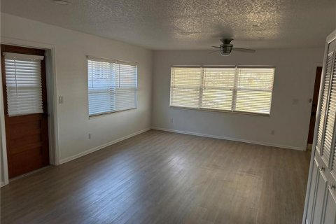 Appartement à louer à Clermont, Floride: 2 chambres, 82.13 m2 № 2430421 - photo 5
