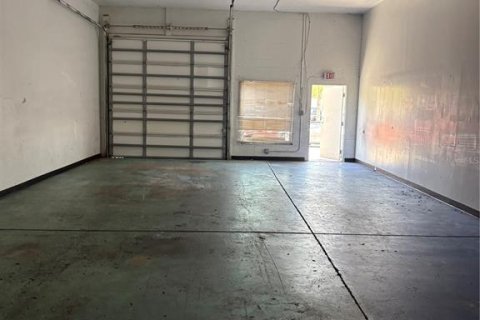 Immobilier commercial à vendre à Port Charlotte, Floride: 106.84 m2 № 2100535 - photo 4