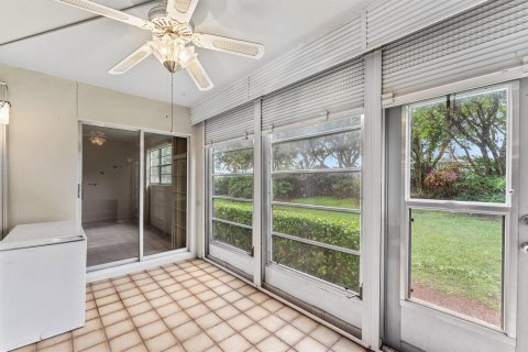 Condo in Coconut Creek, Florida, 2 bedrooms  № 2251938 - photo 27
