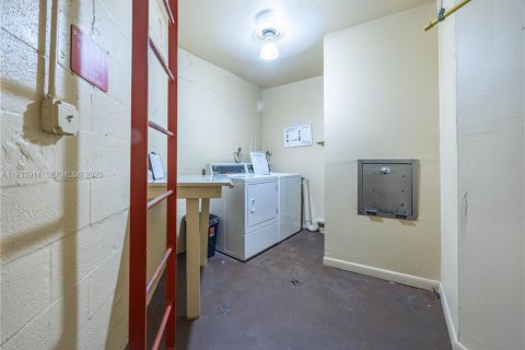 Condominio en venta en Sunrise, Florida, 2 dormitorios, 78.97 m2 № 1992297 - foto 16