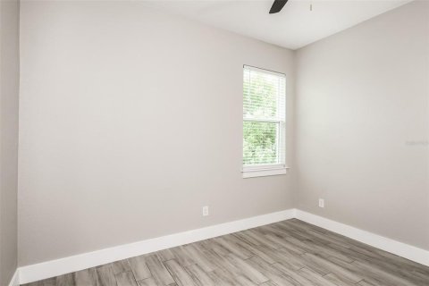Casa en alquiler en Kissimmee, Florida, 4 dormitorios, 149.11 m2 № 2112984 - foto 11