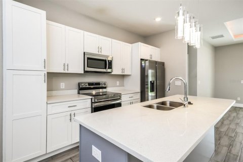 Casa en alquiler en Kissimmee, Florida, 4 dormitorios, 149.11 m2 № 2112984 - foto 7