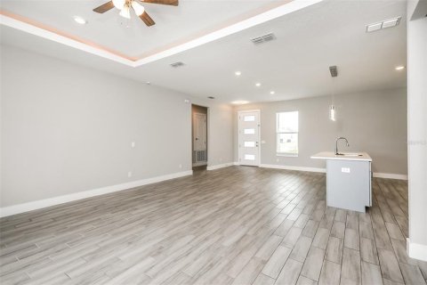Casa en alquiler en Kissimmee, Florida, 4 dormitorios, 149.11 m2 № 2112984 - foto 5