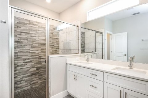 Casa en alquiler en Kissimmee, Florida, 4 dormitorios, 149.11 m2 № 2112984 - foto 8