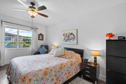 Condominio en venta en Sunrise, Florida, 1 dormitorio, 59.46 m2 № 1851908 - foto 19