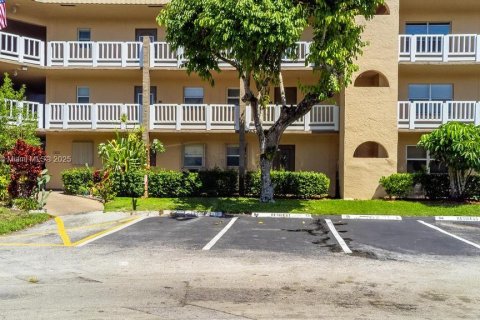 Condominio en venta en Sunrise, Florida, 1 dormitorio, 59.46 m2 № 1851908 - foto 10