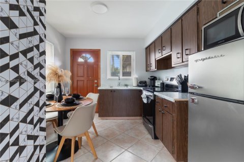 Villa ou maison à louer à Dania Beach, Floride: 1 chambre, 73.39 m2 № 2426596 - photo 7