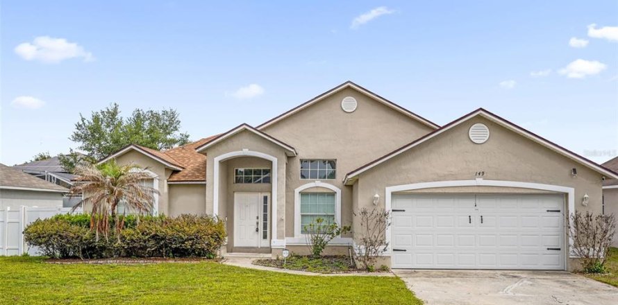 House in Davenport, Florida 4 bedrooms, 139.91 sq.m. № 2095876