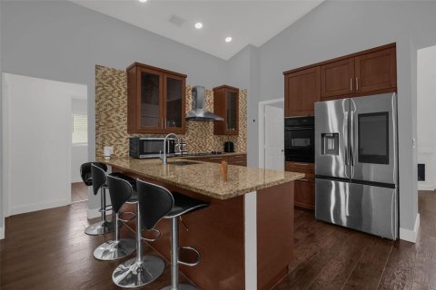 House in Davenport, Florida 4 bedrooms, 139.91 sq.m. № 2095876 - photo 6