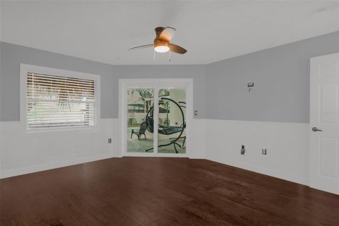 House in Davenport, Florida 4 bedrooms, 139.91 sq.m. № 2095876 - photo 18