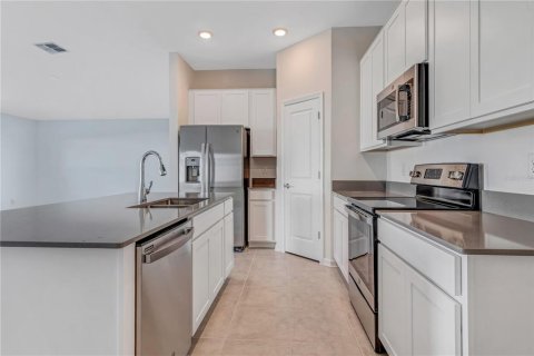 Casa en venta en Davenport, Florida, 3 dormitorios, 146.79 m2 № 2406818 - foto 2