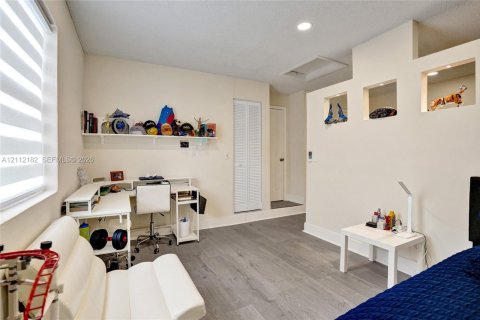 Villa ou maison à louer à Miramar, Floride: 5 chambres, 242.2 m2 № 2431307 - photo 29