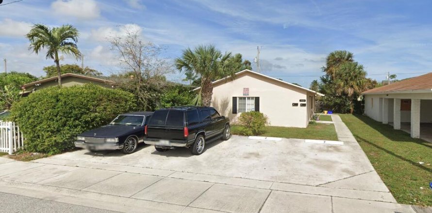 Immobilier commercial à Riviera Beach, Floride 156.08 m2 № 2077517