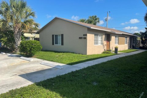 Immobilier commercial à vendre à Riviera Beach, Floride: 156.08 m2 № 2077517 - photo 10