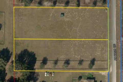 Terreno en venta en Morriston, Florida № 1906359 - foto 1