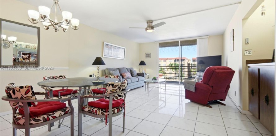 Condo in Plantation, Florida, 2 bedrooms  № 2026785