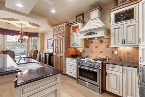 House in Palm Coast, Florida 5 bedrooms, 384.15 sq.m. № 2119780 - photo 11