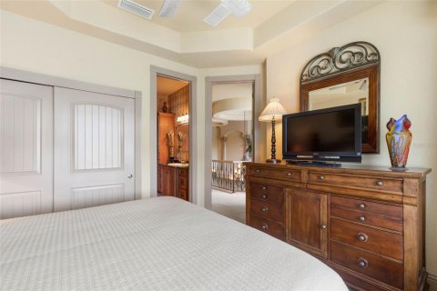 House in Palm Coast, Florida 5 bedrooms, 384.15 sq.m. № 2119780 - photo 30