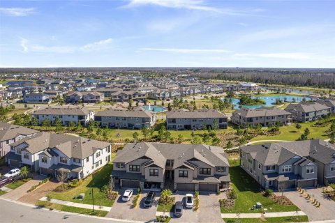 Touwnhouse à ESTANCIA

 à Wesley Chapel, Floride 3 chambres, 190.17 m2 № 2118068