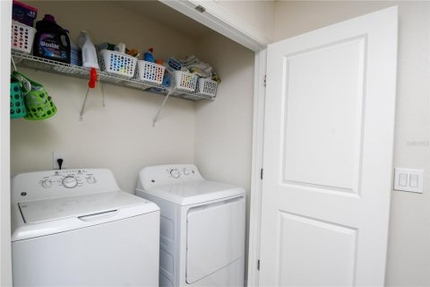 Adosado en venta en Orlando, Florida, 3 dormitorios, 126.25 m2 № 1582306 - foto 23