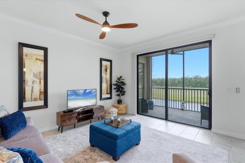 Condo in Lakewood Ranch, Florida, 2 bedrooms in LAKEWOOD NATIONAL № 2220824 - photo 20
