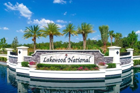Condo in Lakewood Ranch, Florida, 2 bedrooms in LAKEWOOD NATIONAL № 2220824 - photo 4