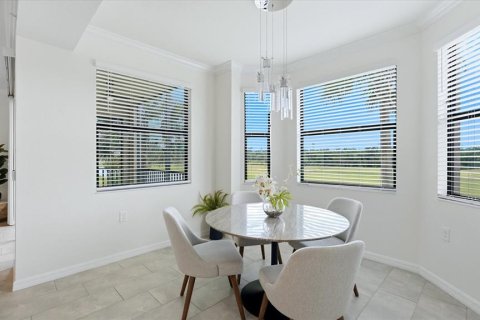 Condo in Lakewood Ranch, Florida, 2 bedrooms in LAKEWOOD NATIONAL № 2220824 - photo 16