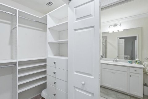 Condo in Lakewood Ranch, Florida, 2 bedrooms in LAKEWOOD NATIONAL № 2220824 - photo 28