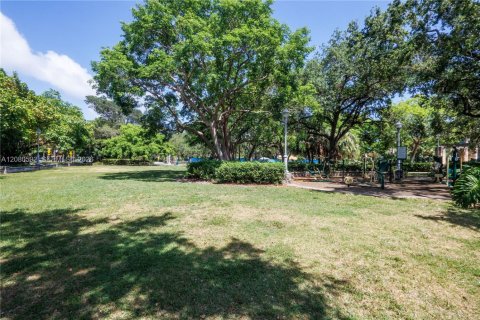 Appartement à louer à Coral Gables, Floride: 1 chambre, 64.1 m2 № 2340343 - photo 27