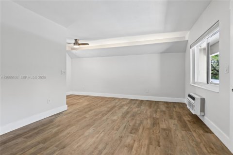 Appartement à louer à Coral Gables, Floride: 1 chambre, 64.1 m2 № 2340343 - photo 2