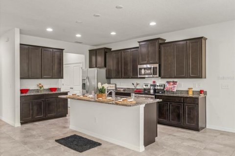 House in Palmetto, Florida 5 bedrooms, 339.19 sq.m. № 1856353 - photo 15