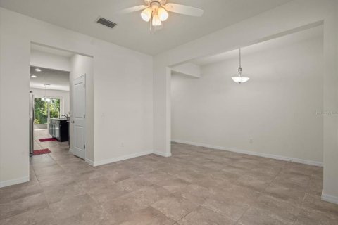House in Palmetto, Florida 5 bedrooms, 339.19 sq.m. № 1856353 - photo 10