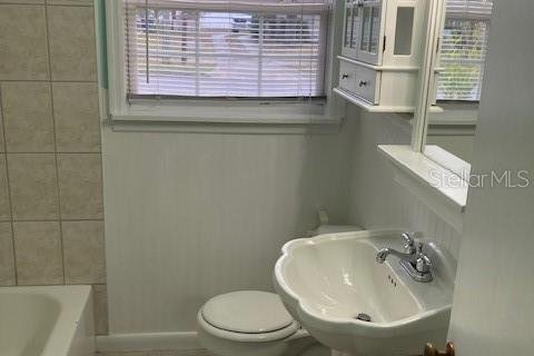 Casa en alquiler en Tampa, Florida, 3 dormitorios, 107.77 m2 № 1787847 - foto 4