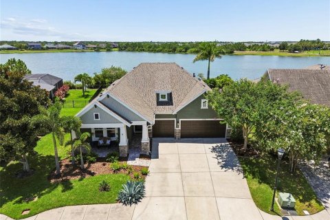 House in Apollo Beach, Florida 4 bedrooms, 256.97 sq.m. № 2223606