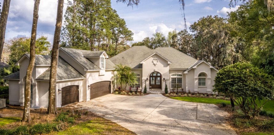 House in Fleming Island, Florida 5 bedrooms, 371.61 sq.m. № 807018