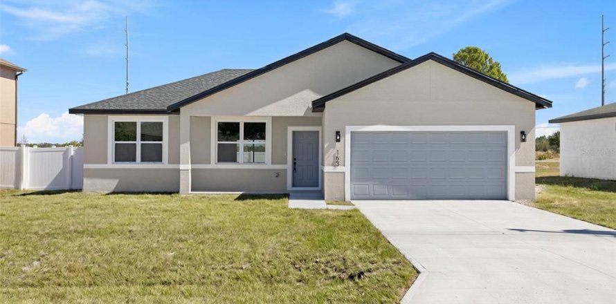 Villa ou maison à Poinciana, Floride 4 chambres, 149.39 m2 № 2413753