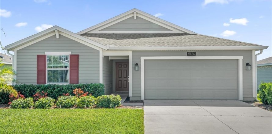 Villa ou maison à Mount Dora, Floride 4 chambres, 171.87 m2 № 1843131