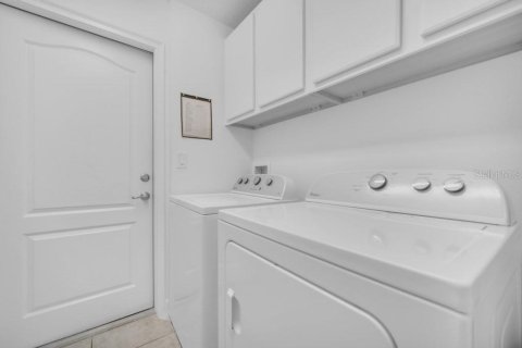 Casa en alquiler en Kissimmee, Florida, 6 dormitorios, 267 m2 № 1658186 - foto 15
