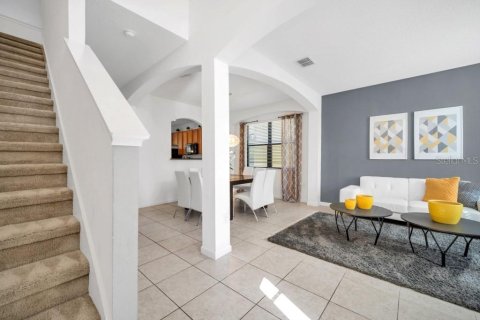 Casa en alquiler en Kissimmee, Florida, 6 dormitorios, 267 m2 № 1658186 - foto 4