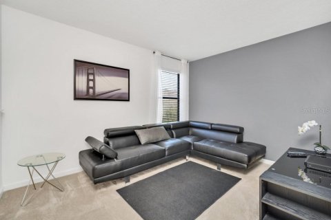 Casa en alquiler en Kissimmee, Florida, 6 dormitorios, 267 m2 № 1658186 - foto 13