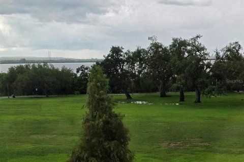 Dúplex en venta en Tampa, Florida, 8 dormitorios, 380.9 m2 № 1918955 - foto 2