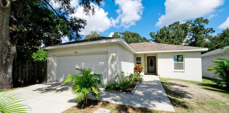 House in Bradenton, Florida 3 bedrooms, 108.05 sq.m. № 1382463
