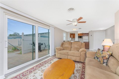 Copropriété à vendre à Englewood, Floride: 2 chambres, 65.03 m2 № 2229210 - photo 14