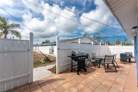 Copropriété à vendre à Englewood, Floride: 2 chambres, 65.03 m2 № 2229210 - photo 26