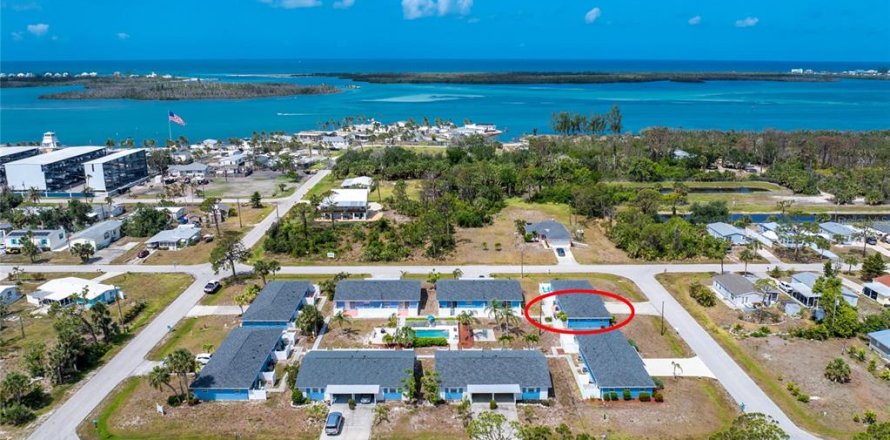 Condo à Englewood, Floride, 2 chambres  № 2229210