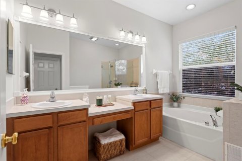 House in Safety Harbor, Florida 3 bedrooms, 242.1 sq.m. № 2395915 - photo 30